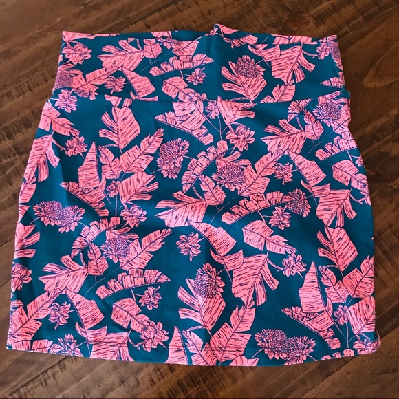 ❌RELISTED IN A BUNDLE LISTING❌ New Charlotte Russe Body Hugging Stretch Skirt M - Picture 7 of 8